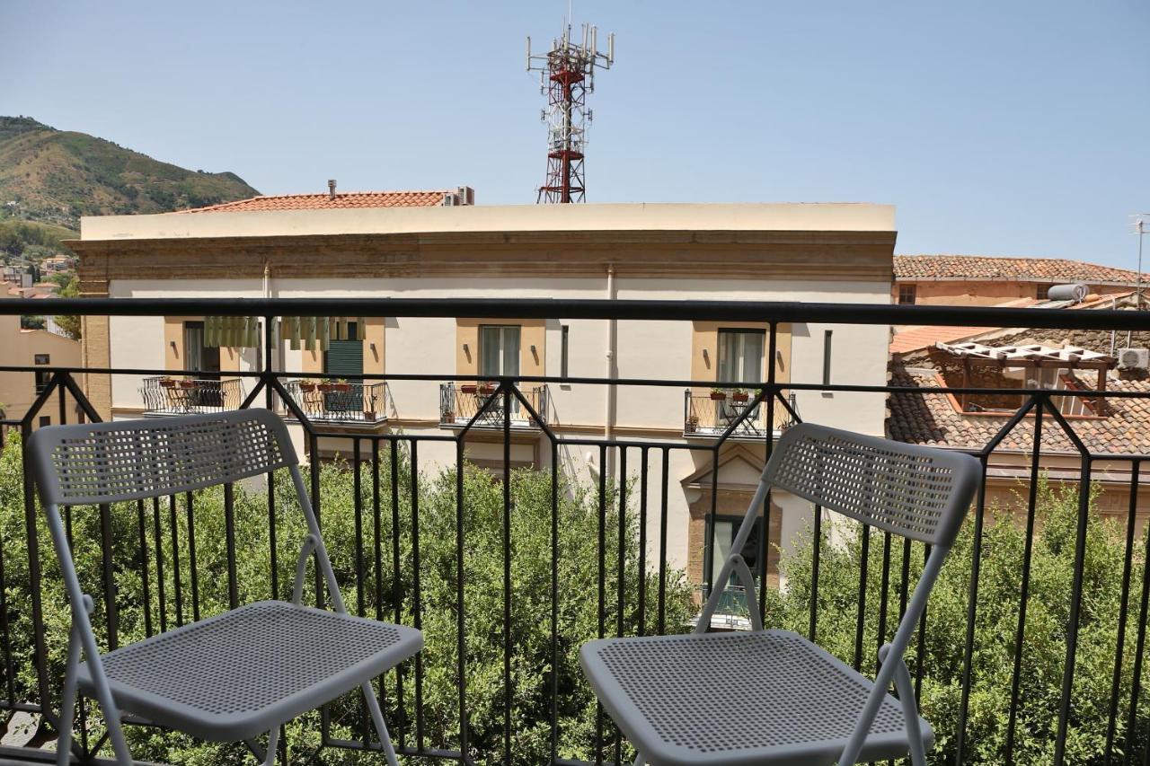 Sunny Flat - Self Apartments Cefalù Eksteriør billede